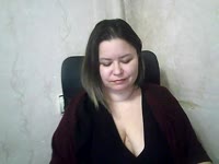 I’m a fiery redhead with curves that were made to be admired and a playful mind that loves a little temptation. My energy is warm, teasing and a little dangerous in the best possible way. I enjoy the moment when eyes meet through the screen and the atmosphere slowly fills with curiosity and desire.
I’m confident in my body and I love showing it in a way that feels natural and captivating. Soft curves, expressive eyes and a smile that can be sweet one moment and incredibly mischievous the next.My room is a place where we can relax, laugh, flirt and escape the ordinary world for a while. Sometimes I’m playful and teasing, sometimes gentle and affectionate, and sometimes I simply enjoy driving you a little crazy with my charm.If you enjoy confident women with curves, fiery hair and a playful personality, you might find yourself coming back again and again.