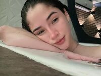 camwhore masturbating with dildo CamilaMalkovich