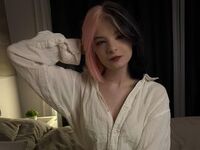 naked camgirl fingering pussy ClaudineKrentz