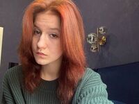 camgirl playing with vibrator EmmaTrippa