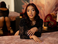 camwhore masturbating with vibrator IvannaBrooks