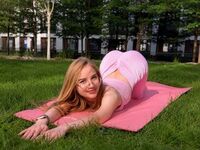 hot strip tease webcam MiaEllien
