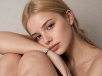 masturbating webcam girl MintaDillenbeck