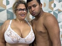 hot videochat couple AmandaAndMatheo