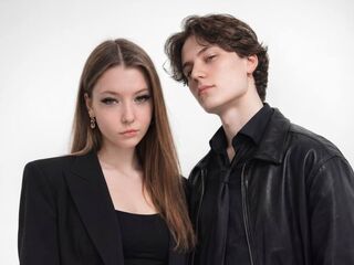 naughty camgirl fucking boyfriend LeoAndMira