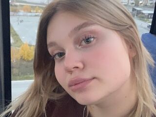 bedroom livesex AdeleBaile