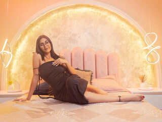 fingering webcamgirl AishaCarpenter