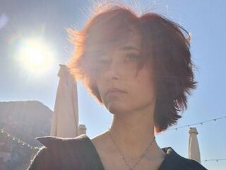 cam girl playing with dildo AlainaFabello