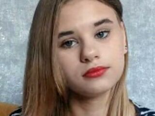 adult cam show AlannaColdivar