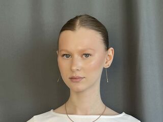 naked girl with webcam fingering pussy AlexiaBedar