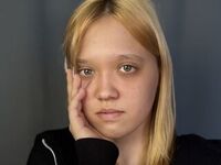 naked girl with webcam masturbating with sextoy AlleenWelke