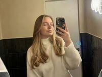 erotic webcam picture AryaThomas