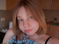 camgirl showing pussy BertaCheyne