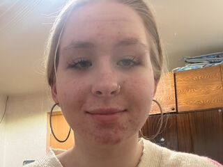 cam girl playing with sextoy BettinaGoeppner