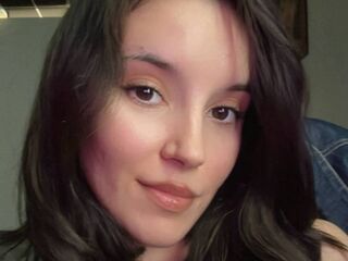 naughty camgirl BirdieBirchett