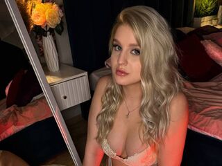 camwhore masturbating BlondieVi