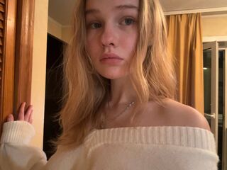 hot naked webcamgirl BrittaneyCreitz