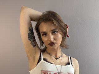 cam girl chatroom CammiePratten
