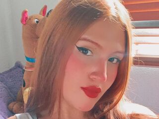 camgirl masturbating with sex toy CristalBonny