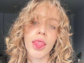 adult webcam chat room DaniaGanis