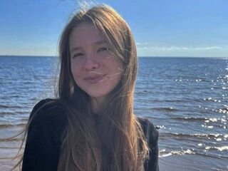 fingering cam slut DarcelMele