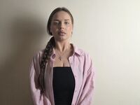 cam girl showing pussy DelenaCouts