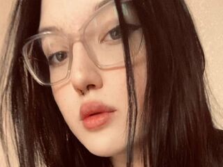 girl showing pussy DeloresRamos