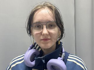 free cyber sex DoraDawson