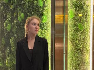 girl cam nude EdaNoreikaite