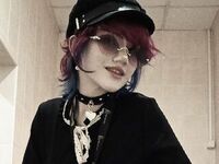 naked webcamgirl photo ElanorCiolek