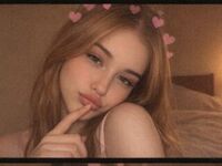 naughty web cam ElaraWinslow