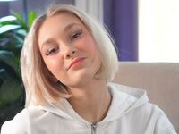 chat room live cam ElaynePestone