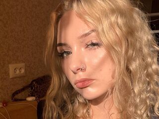 cam girl chat room EliseHulvey