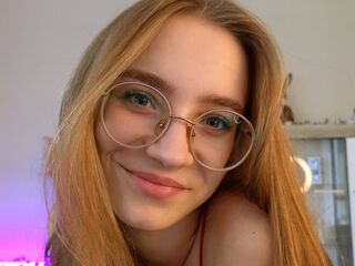 naughty cam girl masturbating with dildo ElwynaAldis