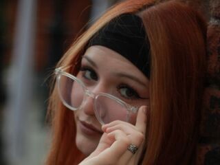 hot striptease show EmeraldClyatt