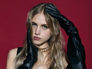 stripper cam EveTottingham