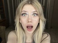 masturbating girl GreenLissa