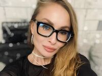 shaved pussy web cam HelenaBoyd
