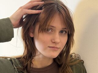 hot naked camgirl IsidraKolby