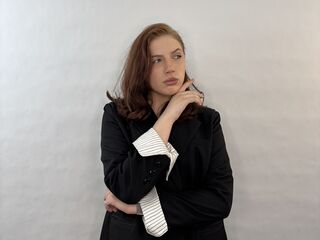 cam girl chat room IzolaDonawa