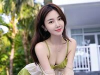 naughty camgirl masturbating with vibrator JaneConoe