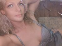 topless cam girl JayJemini