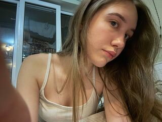 live chatroom JeniseLozado