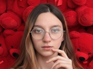 camwhore nude JoeannWene