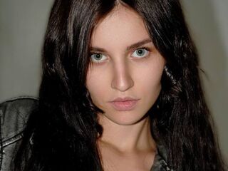 nude cam girl pic JolineDurda