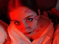 bedroom live cam JuneGutierrez