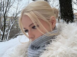 adult videochat JuneLaughton