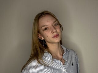 fingering cam girl KeshaCornett