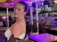 naked webcam girl photo KyleeBig