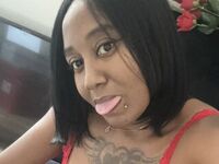 camwhore masturbating with dildo LakaylaHarmon